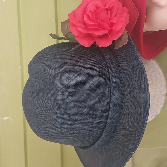 Hat - Picture 1 of 3